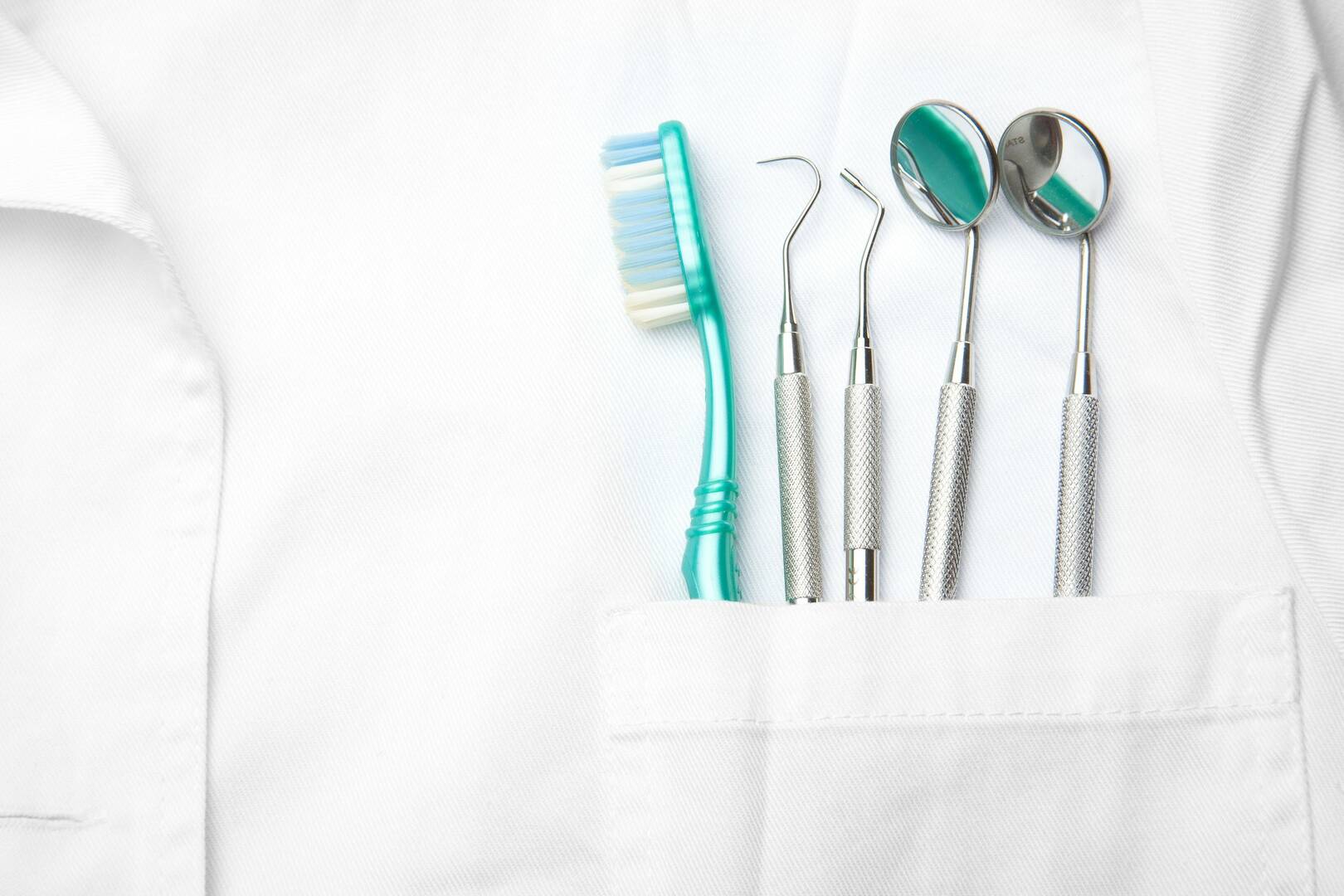 Carolyn Bronke, DDS